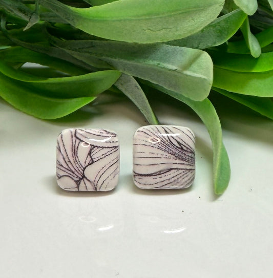 Line drawn petal print  square stud earrings