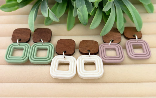 Natural Balance - Ribbed square earrings