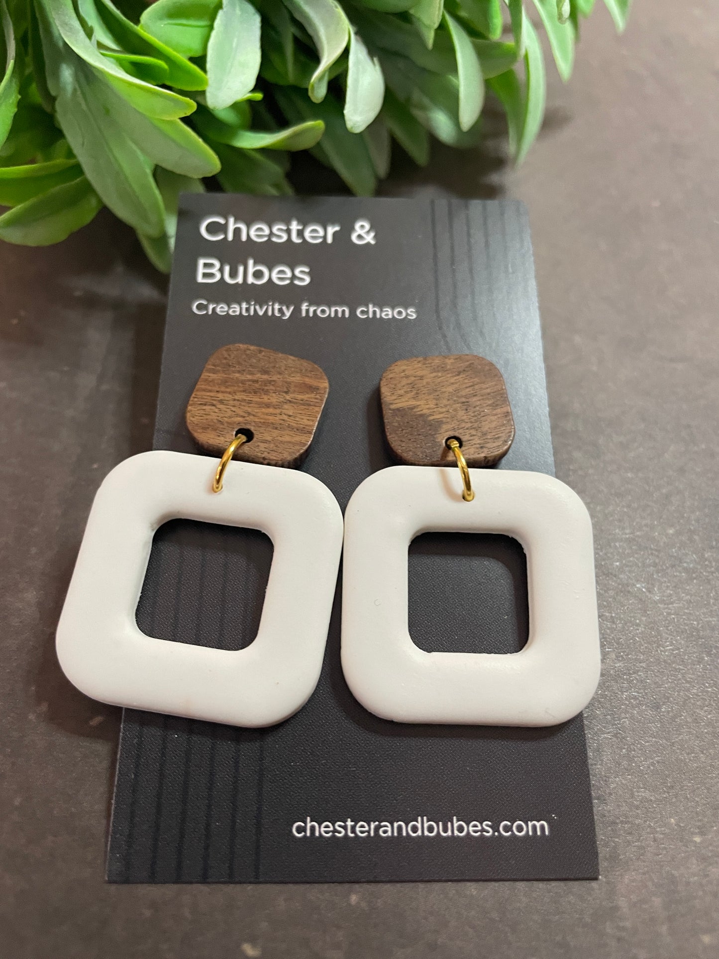 White square earrings with a wooden topper