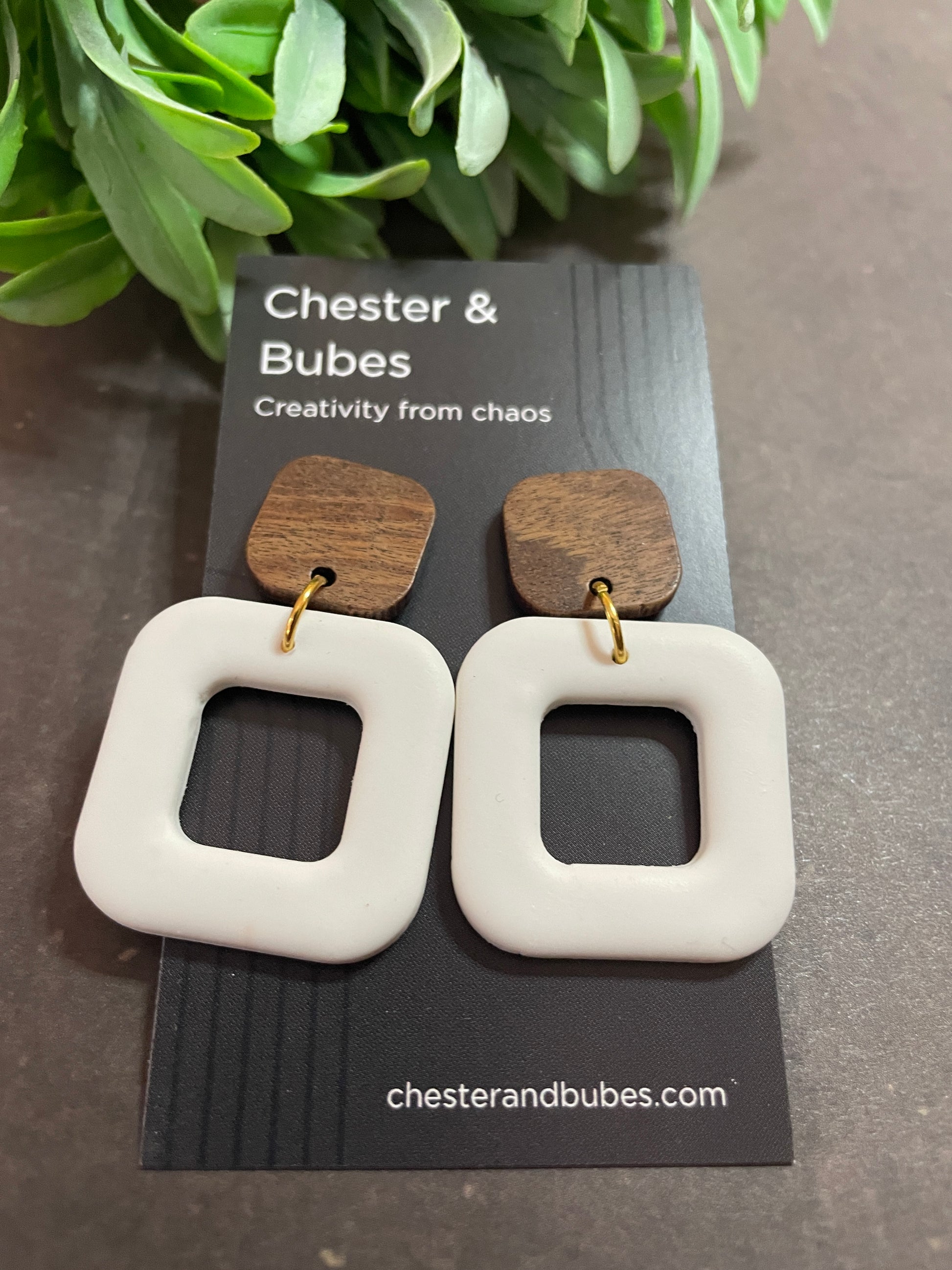 White square earrings with a wooden topper
